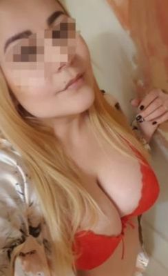 Лейла, 25 лет — попробуйте секс с госпожой